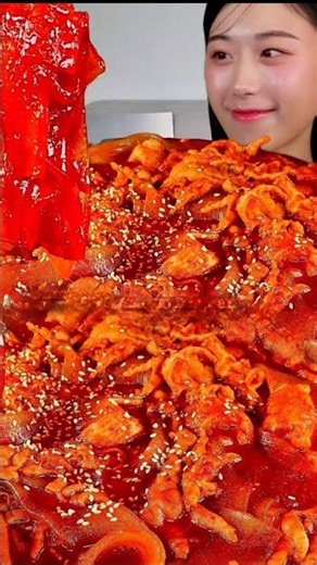 👀 Don’t Miss This! Chicken Feet Soup & Rice Ball ASMR Mukbang 🤤