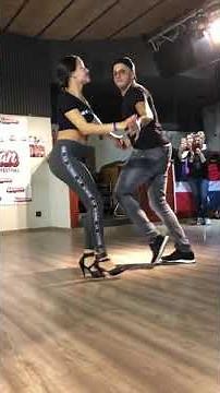 Samy el Magico & Carolina - Bachata Dominicana