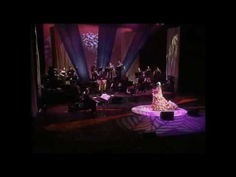 Celia Cruz - Mi Vida Es Cantar