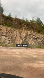 Why I like using boulders 🪨 • • #hardscapetraining #hardscape #hardscaping #flagstone #hardscapedesign #patio #pavers #outdoorliving #construction #build #hardscapementor #outdoorpatio #patiodesign #patiolife #diy #contractor #contractorlife #bluecollar #landscaping #landscape #yard #backyard #outdoorlivingspace | Hardscape Mentor