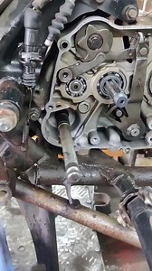 Honda 125 kick spring install 😱😱😱 #honda125 #bikelife #bikeride #bikelover #bikers #bike #bikerstyle #bikersofinstagram #honda #foryouシpage #foryoupageviralシ゚ #foryoupagereels #NewModel2025 #flypシ #foryoupageシ #technology #forextrading #fly #125k | Chaudhary Traders