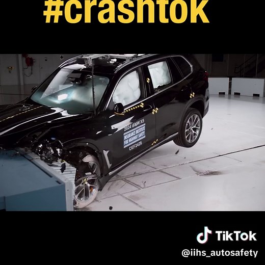 The 2024 BMW X5 earns the highest rating (good) in our updated moderate overlap test (seen here). The rating in this test also extends to the 2025 model. #iihs #crashtok #carguy #fyp #fypage #foryoupage