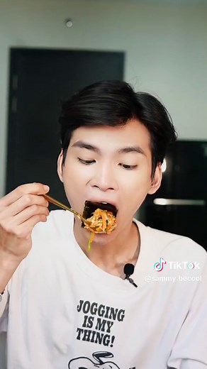 Cơm trộn Hàn Quốc dễ lắm phải Không? #foodfestontiktok #ancungtiktok #mcv #reviewanngon #sieudaubep #learnontiktok