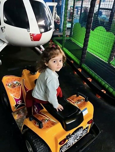 Kids cartoon with Nikki ,let’s ride the helicopter together.best cartoon made for children