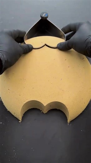 Satisfying Kinetic Sand Cutting Techniques