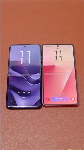 Galaxy Z Flip 7 One UI or Moto Razr 70 Ultra Thinkshield