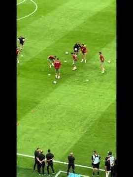 Football For Dummies: The Complete Guide to Understanding Football