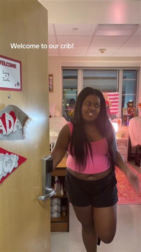 Dorm Tour at Ohio State: Meet the Roommates!