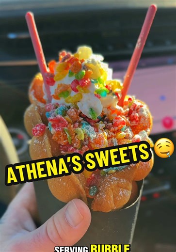 Hold on, a drive through hut that serves dessert in Anchorage?! Sign me up, had to go check it out, in the name of science of course! Lmk, have you been here yet? #fyp #anchorage #alaska #foodie #foodreview