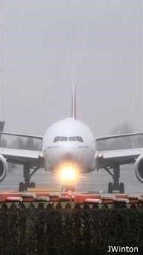 #emirates Boeing 777 Takeoff at Newcastle International airport