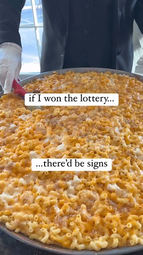 3.7M views · 40K reactions | Shhh 狼狼狼 | Foodbeast | Facebook