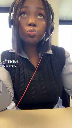 Trabalhando Em Call Center: Conheça a Rotina e Desafios