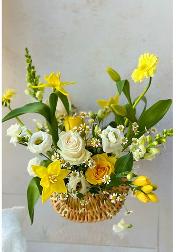 Fresh Seasonal Blooms Delivered to Your Door