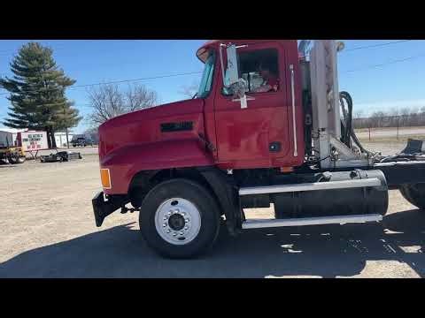 1999 MACK CH613 For Sale