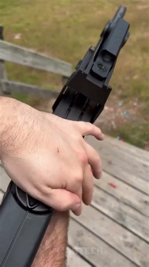 FN P90 ngoài đời trông như thế nào? #P90 #FNP90 #reviewvukhi #sung #vukhí