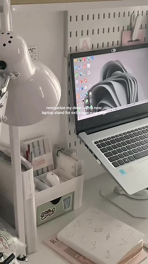 Desk Organization: Reclaim Your Space with a Laptop Stand!