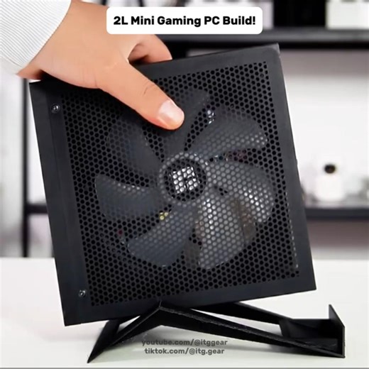 Lenovo M720q: Dell RX 6500 + 140mm ARGB 2L Mini Gaming PC BUILD!