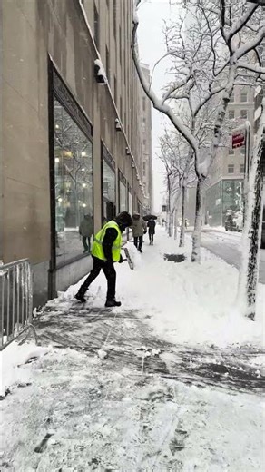 Extreme Blizzard in New York City ❄️ Walking in Heavy Snowstorm (4K) #nycnight #snow #exploreny