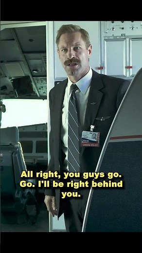 After ensuring all personnel were evacuated, Sully was the last to leave #movie #film #truestory