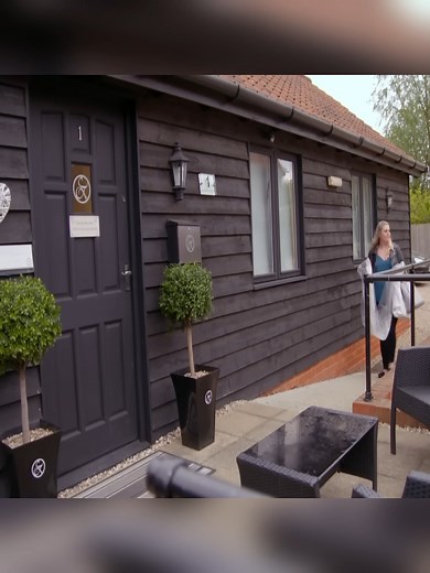 22K views · 360 reactions | When Lucy first got her dress, she fit into it perfectly but now she has lost weight and returned to the boutique with hopes they can make alterations in time before her soon-approaching wedding day. | Curvy Brides' Boutique - TLC | Facebook