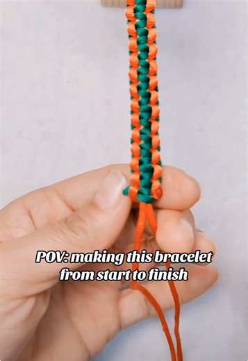 POV: easy bracelet tutorial Simple bracelet tutorial from start to finish. Easy knots, clean pattern, and very satisfying to make. #MacrameBracelet #ParacordBracelet #KnotTutorial #DIYBracelet #BraceletTutorial