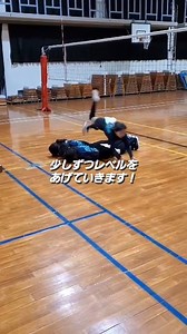 Ever wondered how to do a VOLLEYBALL DIVE? These young players from Japan show us how they do it. 📹 instagram.com/matsugasakivolleyball | Volleyball World
