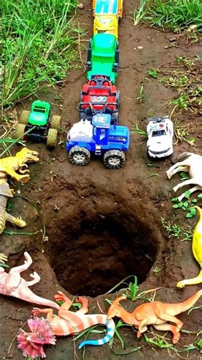 jcb pushing red truck tronton and yellow car in pit #jcbtoy #jcpbackhoe #jcb #jcbgadi #truck PT126