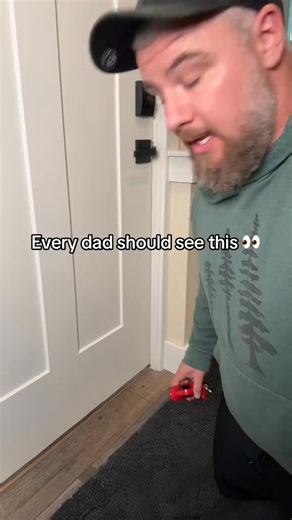 🛡️Sleep soundly and travel safely. This small but mighty alarm instantly scares off intruders the moment your door moves — no tools, no installation, just pure protection wherever you go. 🔊 | Eternal-starlight.st