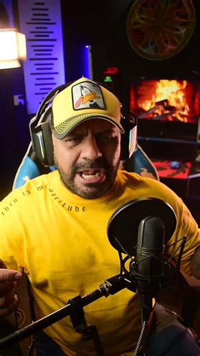 Karol G Explains Why They Didn't Participate in Sin Pijamas #karolg #BeckyG