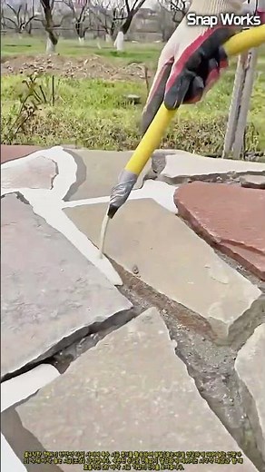 셀프 정원 바닥 타일 줄눈 쉽게 넣는 방법 #worker #process #DIY #garden #grouting