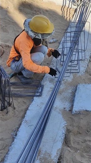 Fastest Way to Install Rebar Stirrups for Concrete Beams! 🏗️