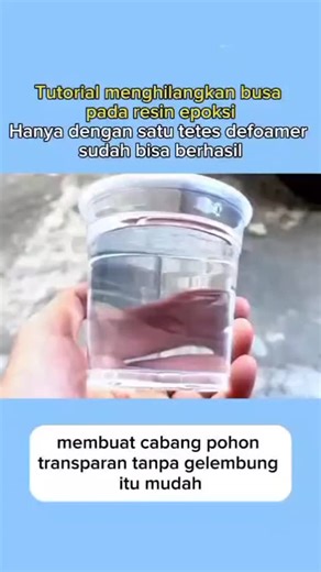 🎥 Tutorial Menghilangkan Busa pada Resin Epoksi Cukup satu tetes defoamer saja — busa langsung hilang tanpa sisa! 💧 Cepat, efisien, dan tetap menjaga kejernihan resin. ✨ Defoamer untuk resin epoksi: Dosis kecil, efek cepat Tidak memengaruhi transparansi Menekan pembentukan busa dalam waktu lama #solusicepatbebasbusa #moneng #DefoamerResin #AntiBusa #ResinEpoxy #EpoxyClear #ResinArt #MonengDefoamer #PenghilangBusa #AditifResin #ClearResin #IndustriKimia | Moneng Chemical