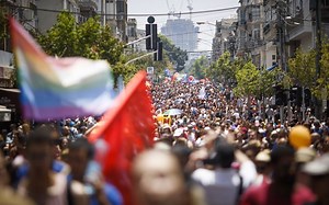 Over 200,000 attend Tel Aviv Gay Pride Parade, some 30,000 from abroad