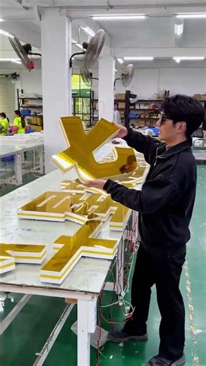 “Next-Gen LED Signage: Futuristic Storefront & Lighted Letter Advertising”