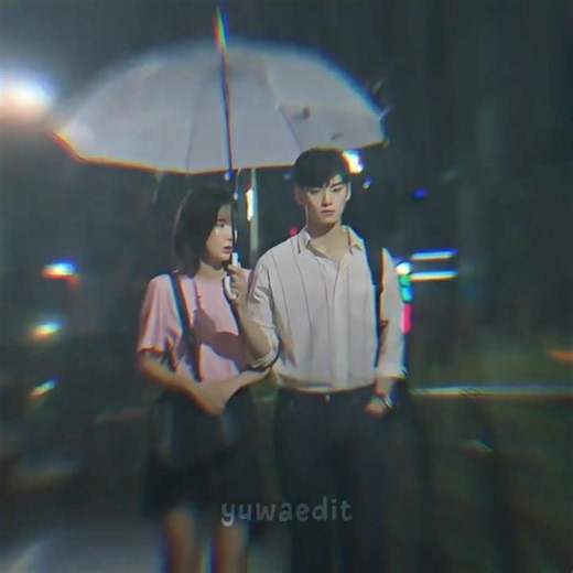 One umbrella is enough 😆 #myidisgangnambeauty #kdrama