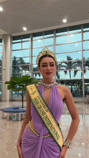 Cổ về tới rùi nè @Emoura Phạm 🇻🇳🇻🇳 #PhamKimDung #diDung #SenVangEntertainment