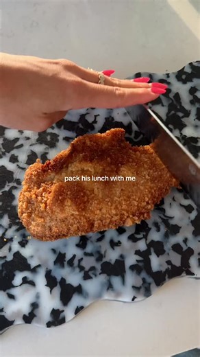 Shey Nascimento Hutzler on Instagram: "pack his lunch in 3 minutes"