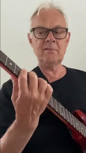 Kinks -Waterloo Sunset- The Good Melodies _ Pop Solo Guitar | Uffe Steen