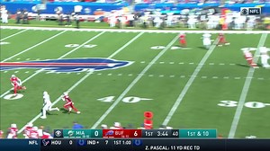 Fitzpatrick drops perfect deep throw in the bucket to Preston Williams for 30 yards