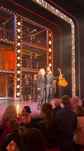 A sweet surprise from Neil Diamond and Katie Diamond at the Broadhurst this weekend 🎸 #ABeautifulNoise #NeilDiamondMusical | A Beautiful Noise Musical