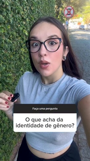 Camilla Hinkel on Instagram: "Eu defendo a liberdade"