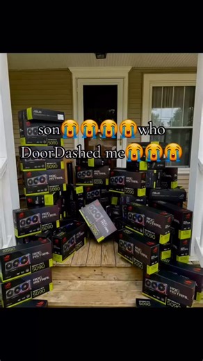 @horseducks on Instagram: "C: @ py_developerr on TT 韩国正在测试能够“呼吸”的新型道路材料。这种道路可以在下雨时吸收水分，防止积水与打滑；天气干燥时又能释放储存的水分，降低地表温度。 通过纳米多孔结构和温度感应层，道路能在夏季减少城市热岛效应，并延长沥青寿命。首尔部分街区已经开始试点，数据显示温度可下降3~5°C。 这项技术让城市基础设施变得更聪明，也展现了韩国在环保与城市设计领域的前瞻理念。 #韩国 #科技 #创新 #环保 #城市设计"