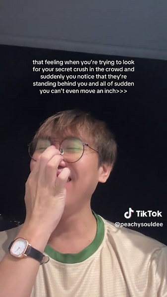 That Feeling When You Spot Your Secret Crush Behind You