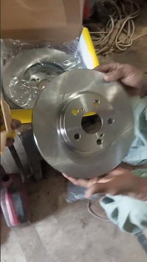 Toyota Corolla: New Brake Discs and Pads Installation Guide#mechanic #sheeraziautos