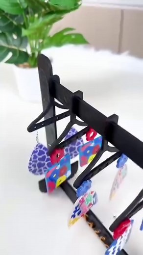 When you need a jewelry holder, you can effortlessly create one with the xTool S1. Why Choose xTool S1? 🟢 Switchable Laser Head: Options include 40W, 20W, and IR Laser 🟢 Safety Enclosure: Filters laser light and smoke for your protection 🟢 User-Friendly Software: Perfect for beginners to get started quickly 🟢 High Quality: xTool Care ensures a reliable laser experience Whether you're new to laser machines or a seasoned pro, the xTool S1 has you covered. Its versatile laser options meet all y