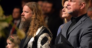 Faith Hill, Garth Brooks pay respects at George Jones funeral
