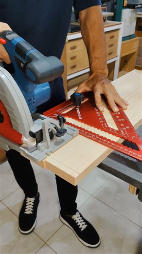 brilliant way to make precision cutting