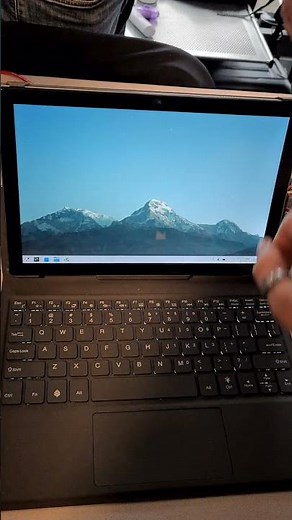 KDE Plasma Linux Tablet with cover keyboard | PINE64 PineTab2