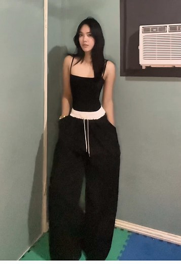 baggy pants