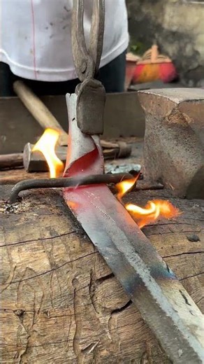 The process of forming manual lawn tools #happy #blacksmith #mexico #nature #usa